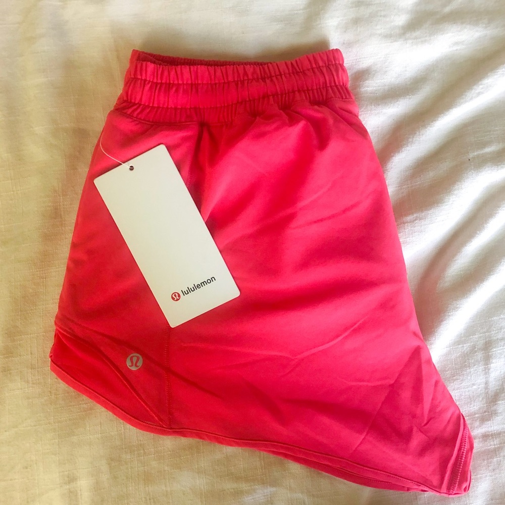 ❌ SOLD ❌ Lululemon Hotty Hot II Shorts